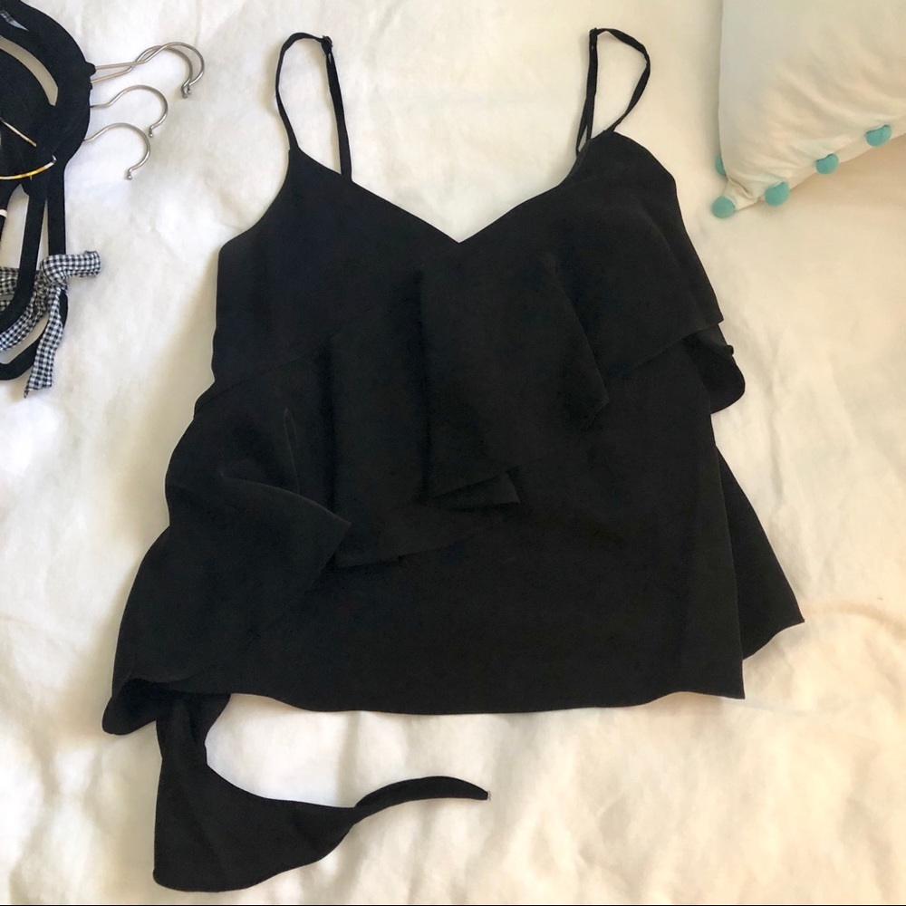 Saks Black Top